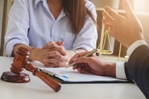 10 Signs You Should Fire Your Lawyer and Get a New One