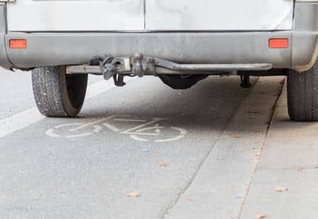 Can Cars Go into the Bike Lane to Make a Turn?